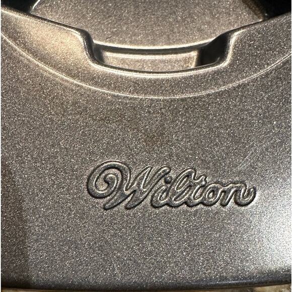 Wilton Christmas Cookie Non Stick Baking Pan Snowflakes, Trees and Gingerbread - Picture 3 of 3